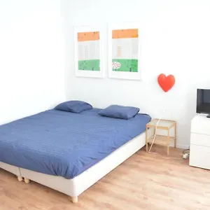 awesome-studio-in-marolles.brusselshotelsbook.com/
